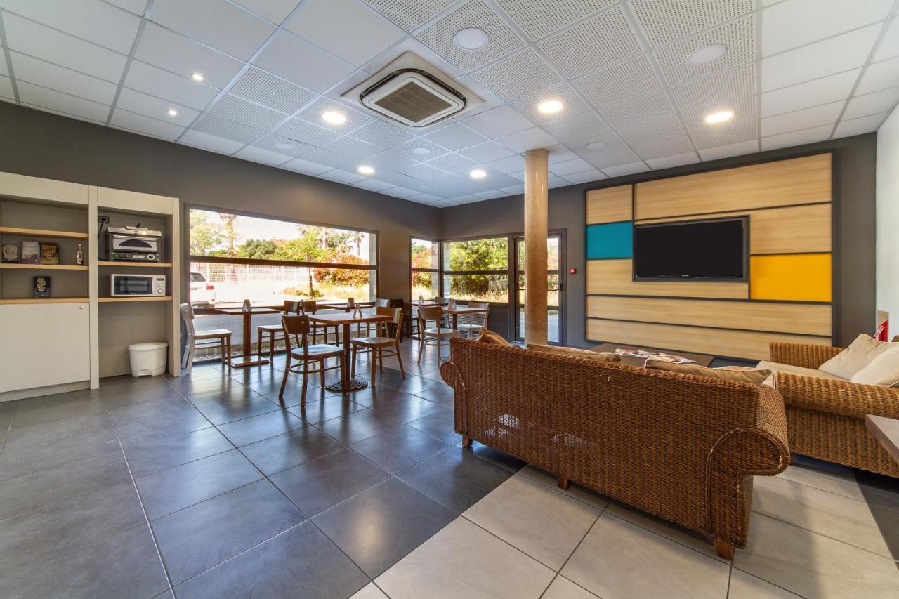 B&B Hotel Perpignan Салейль Экстерьер фото